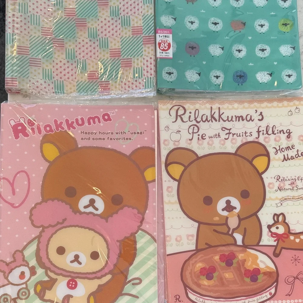 (Unopened) Rilakkuma folder + loose-leaf notebook - Picture 1 of 9